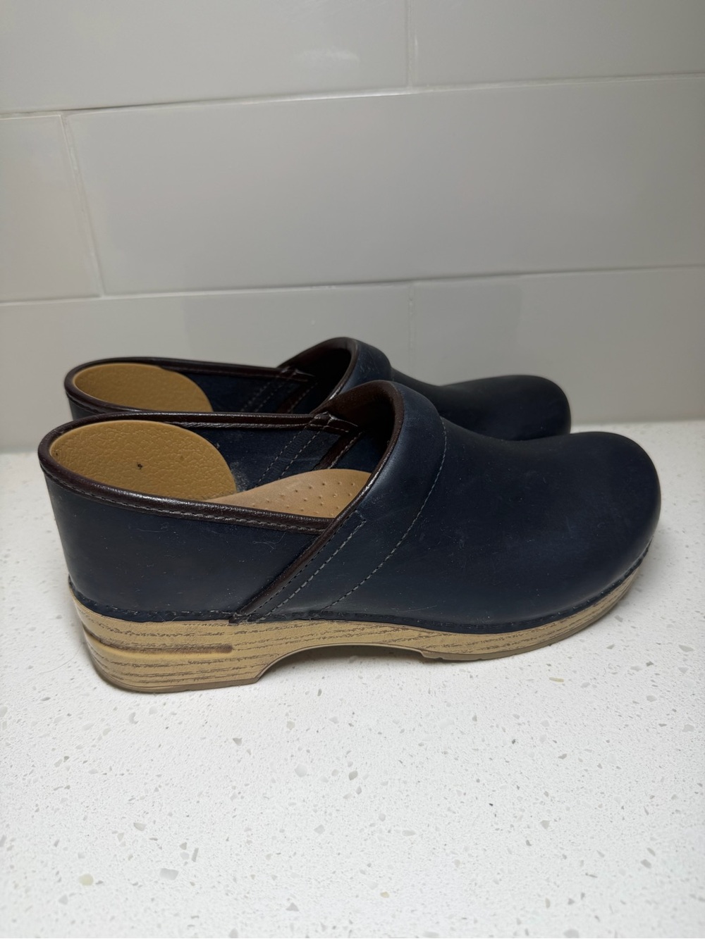 Dansko leather clogs shoes DARK BLUE SIZE 42 11 10.5 nurse - Picture 12 of 16